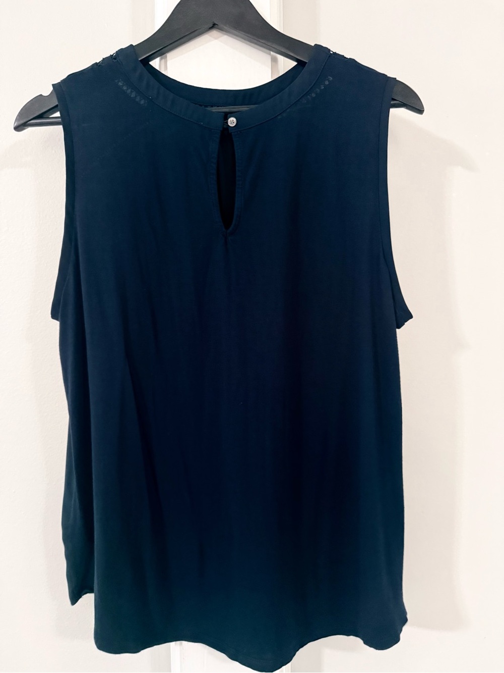 LOFT Navy Crochet-Trim Sleeveless Camisole - Picture 4 of 6